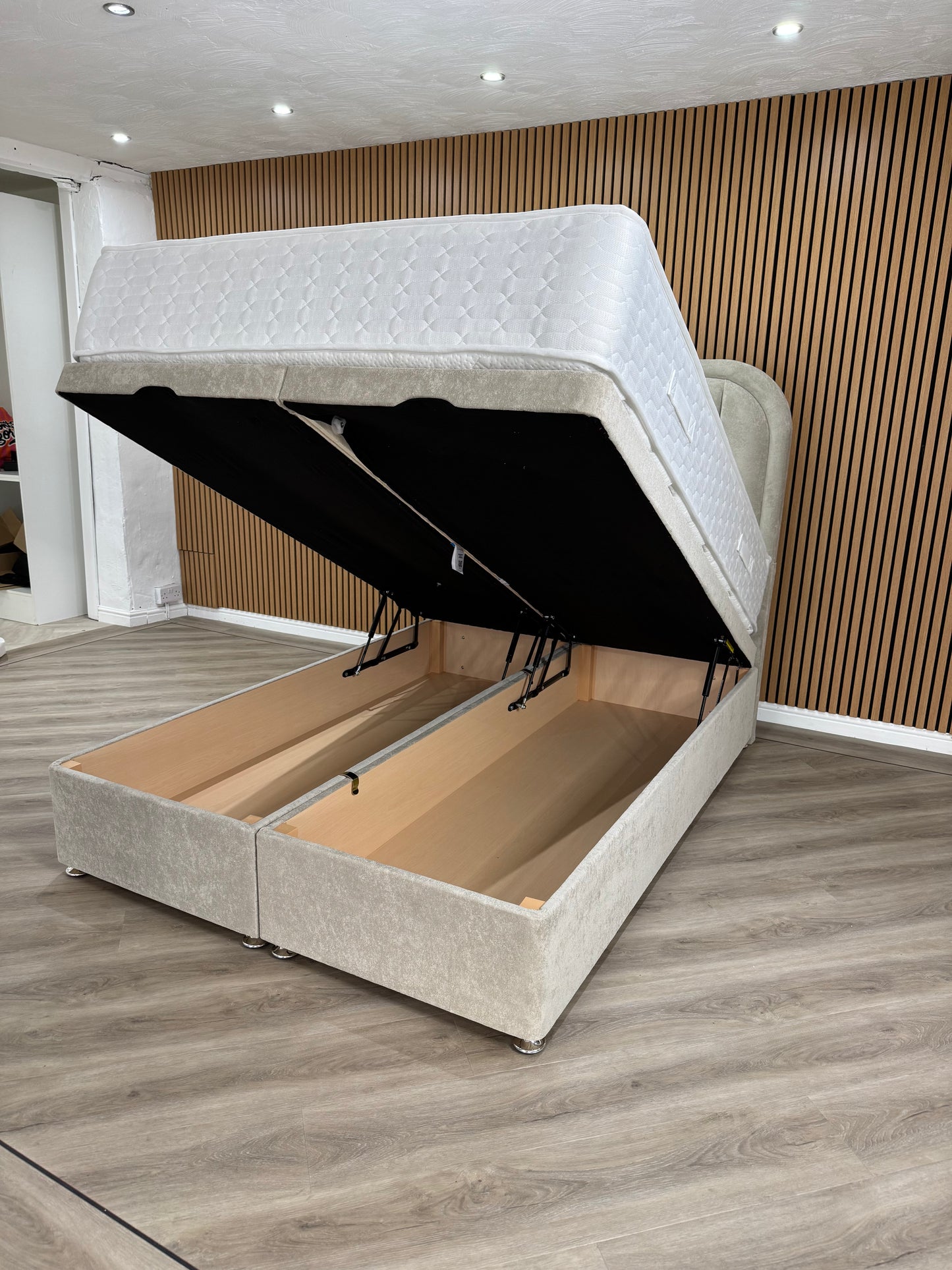 Gemini Bed