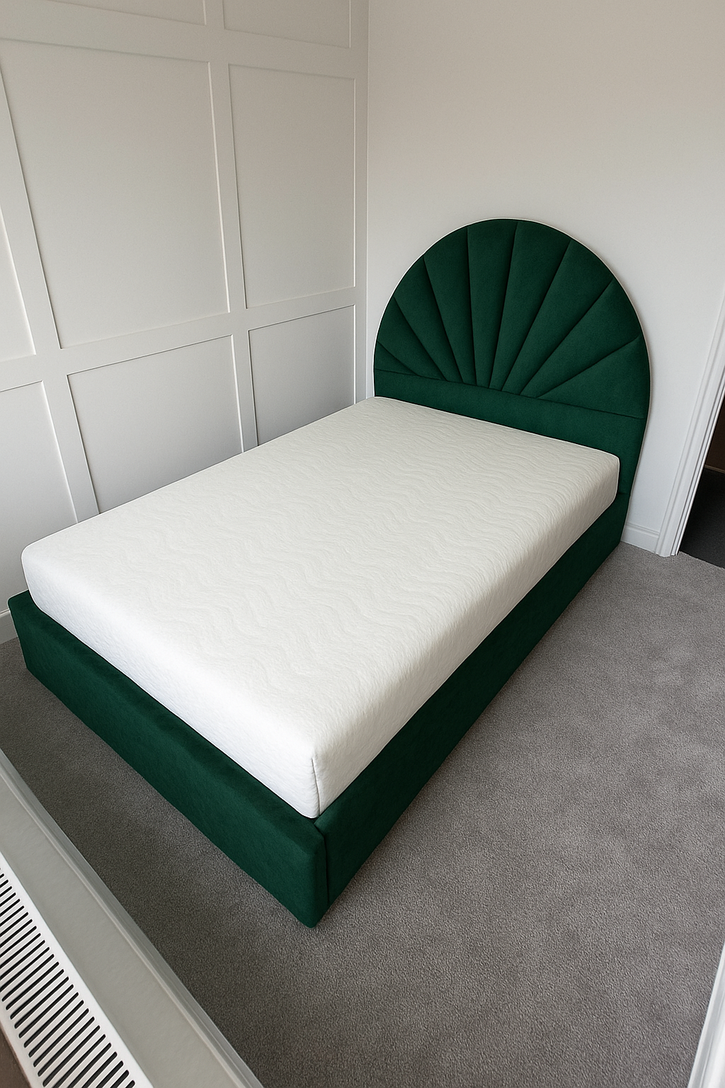 Molly Sunrise Bed